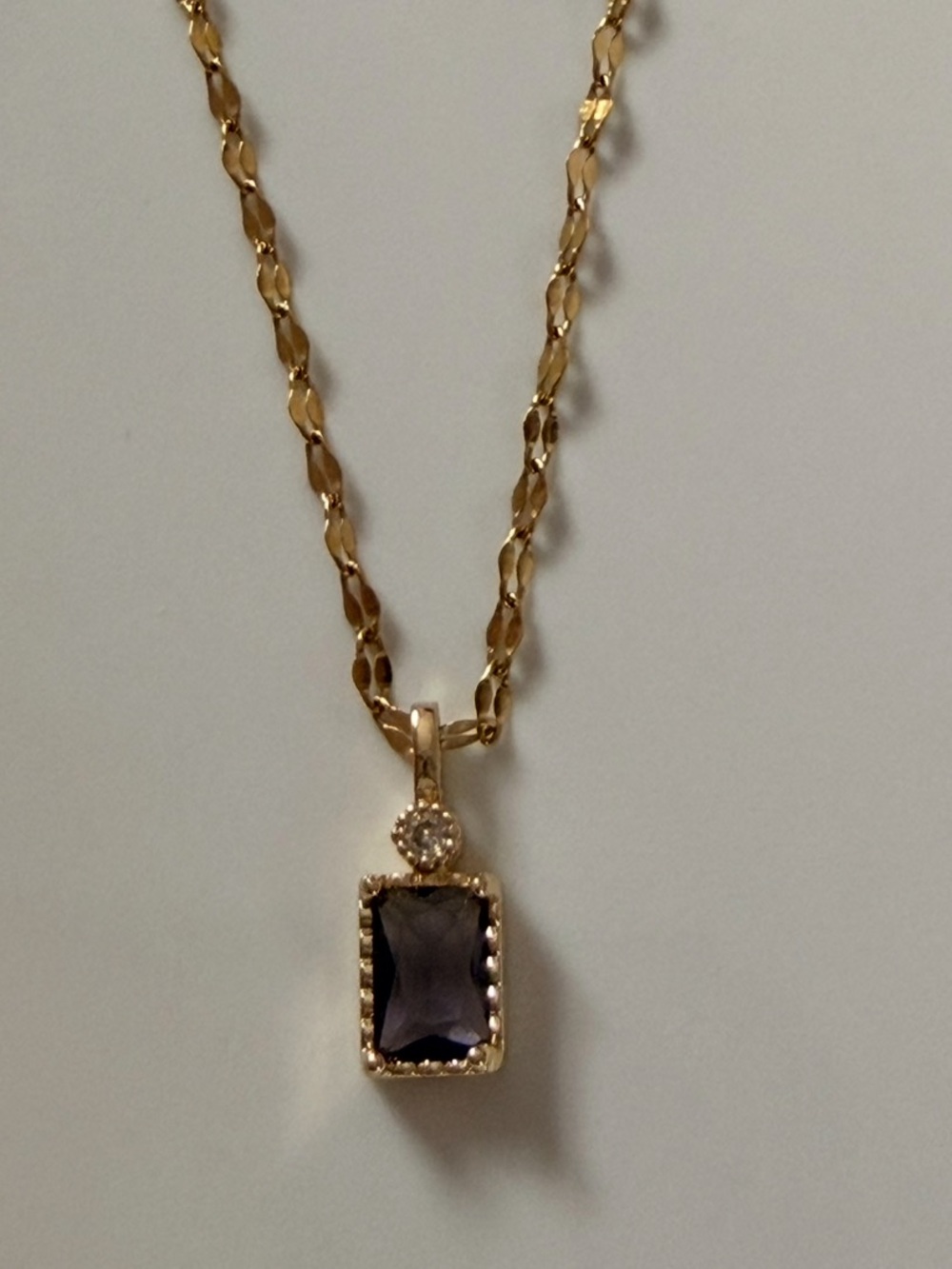 Stainless steel chain purple charm